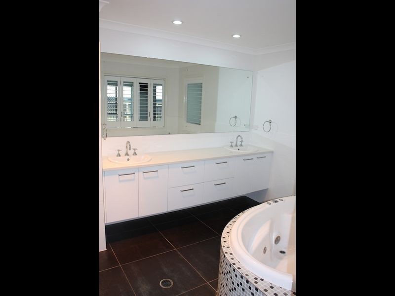 65 THE OAKS ROAD, Tannum Sands QLD 4680