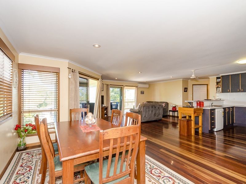8 School Street, Tannum Sands QLD 4680