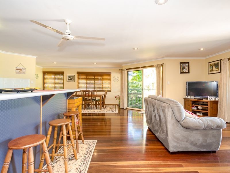 8 School Street, Tannum Sands QLD 4680