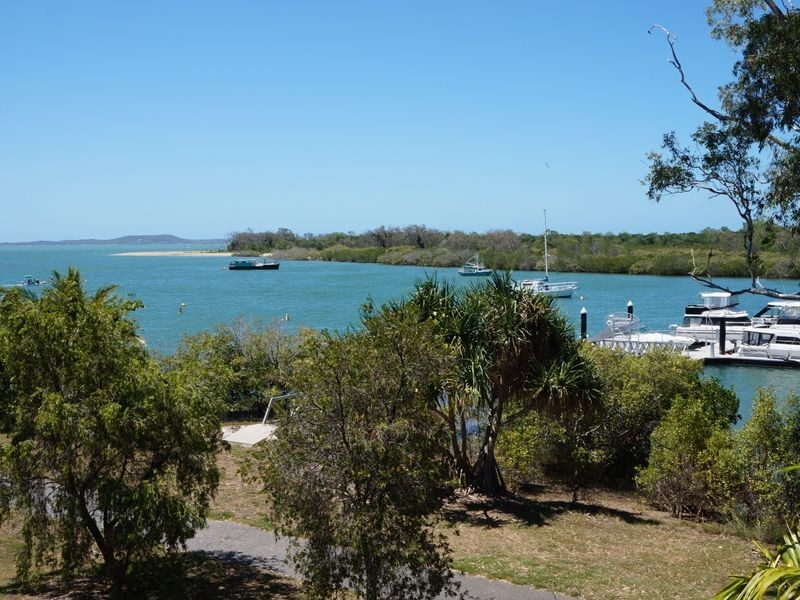 10/8a Wyndham Avenue, Boyne Island QLD 4680