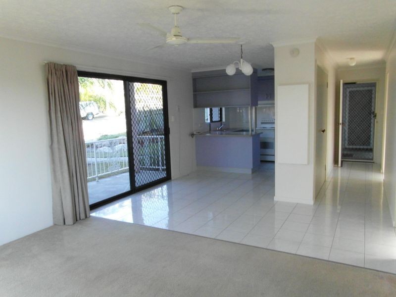2/32 BEACH AVENUE, Tannum Sands QLD 4680