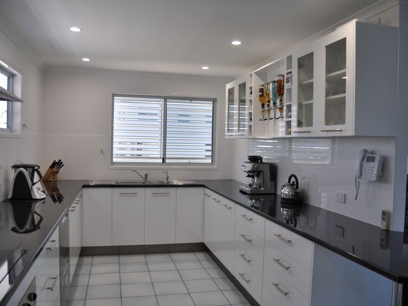 40 Booth Avenue, Tannum Sands QLD 4680