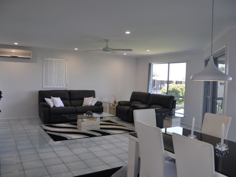 40 Booth Avenue, Tannum Sands QLD 4680