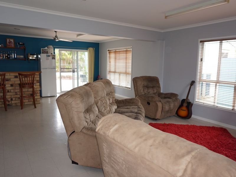 23 Alexander Street, Boyne Island QLD 4680