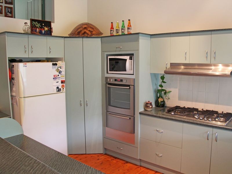 13 Helen Crescent, Wurdong Heights QLD 4680