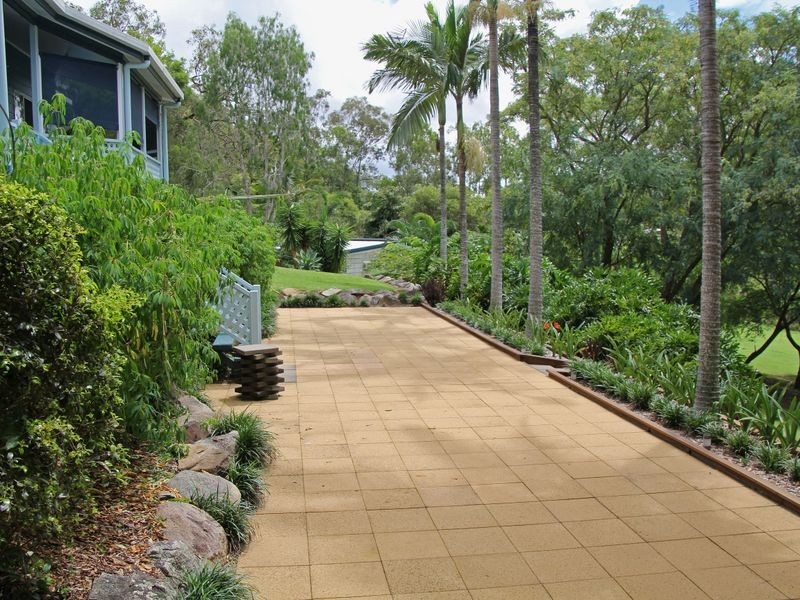 13 Helen Crescent, Wurdong Heights QLD 4680