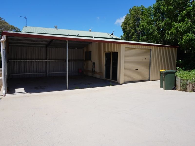 35 Sayre Crescent, Boyne Island QLD 4680