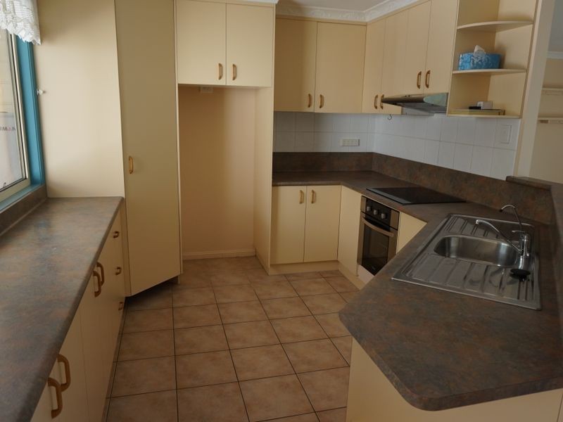 35 Sayre Crescent, Boyne Island QLD 4680