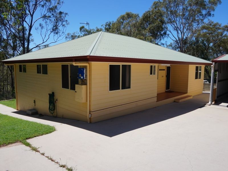 35 Sayre Crescent, Boyne Island QLD 4680