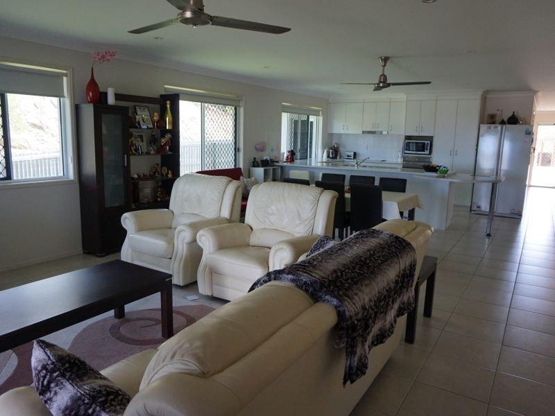 15 Bauhinia Street, Boyne Island QLD 4680