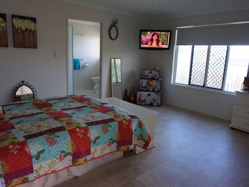 15 Bauhinia Street, Boyne Island QLD 4680