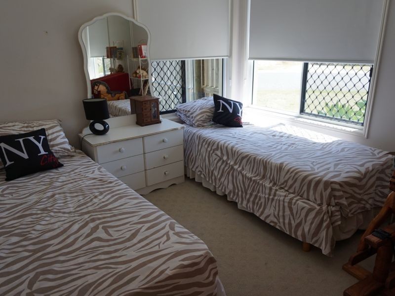 15 Bauhinia Street, Boyne Island QLD 4680