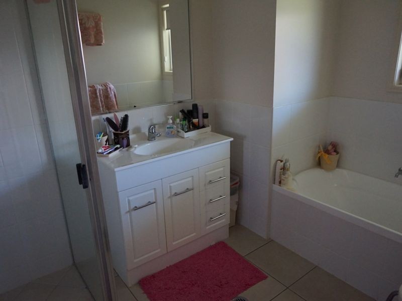 15 Bauhinia Street, Boyne Island QLD 4680