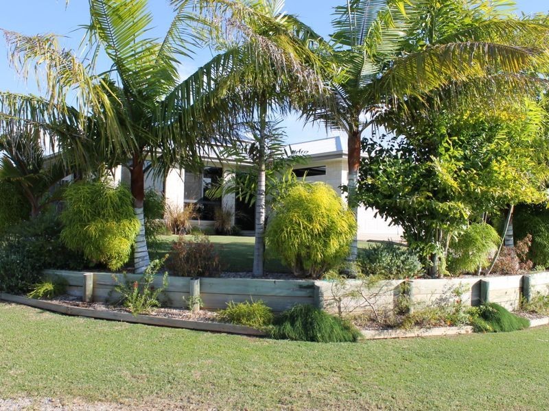 13 Golf View Drive, Boyne Island QLD 4680