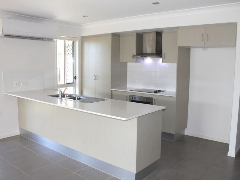 15 Kurwongbah Street, Boyne Island QLD 4680