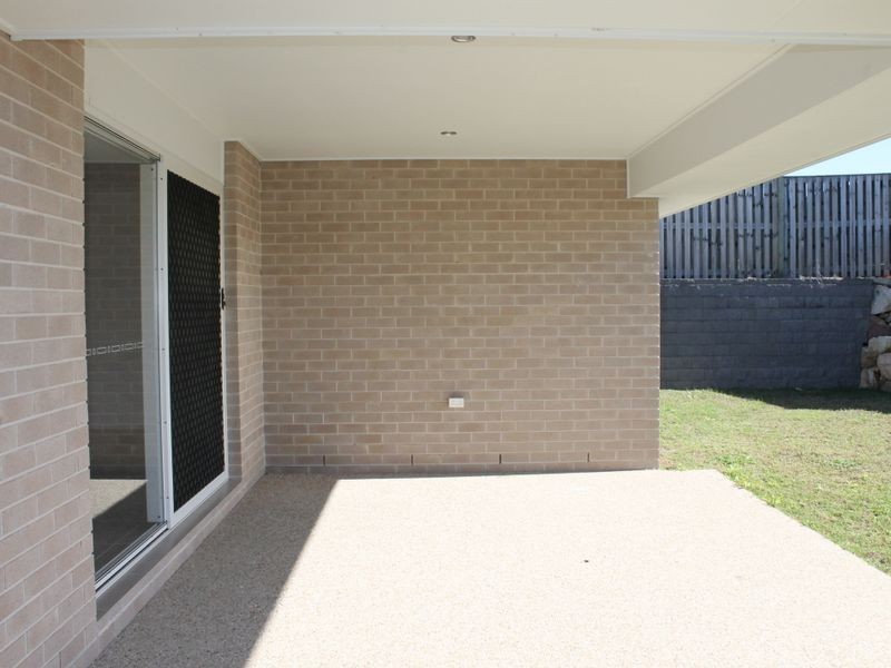 15 Kurwongbah Street, Boyne Island QLD 4680