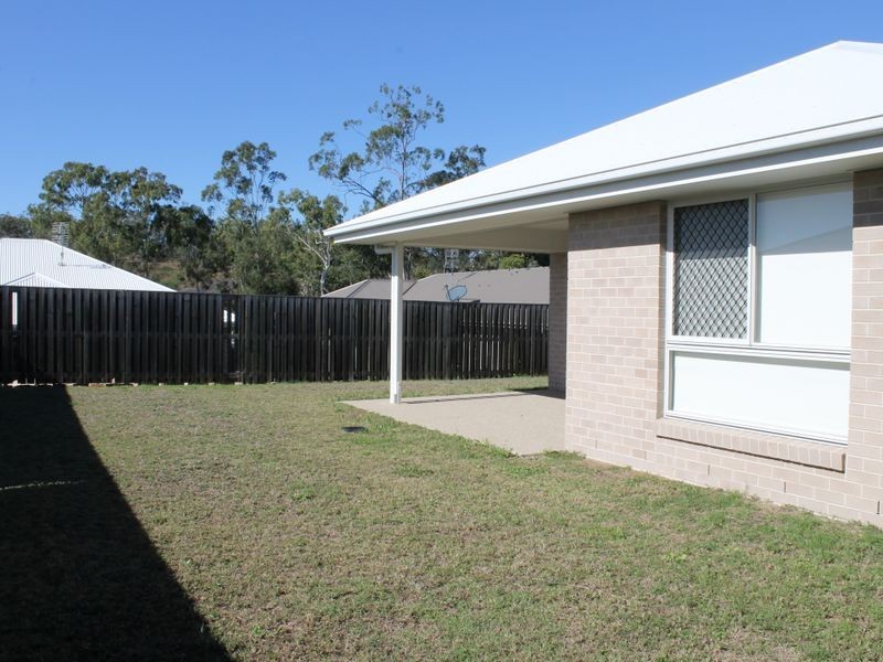 15 Kurwongbah Street, Boyne Island QLD 4680