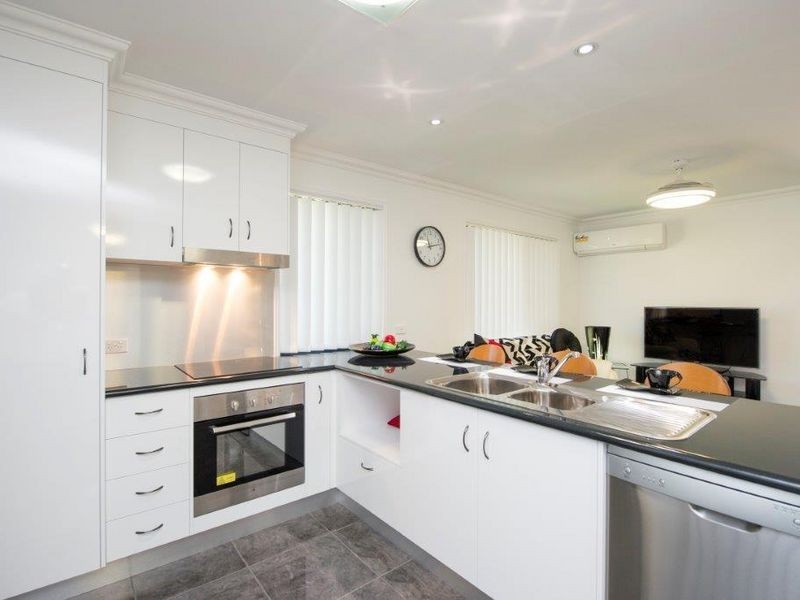 9 Peter Corones Drive, Kirkwood QLD 4680