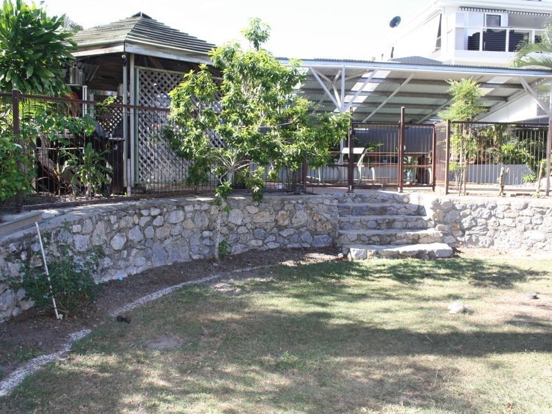 7 Tarcoola Drive, Boyne Island QLD 4680