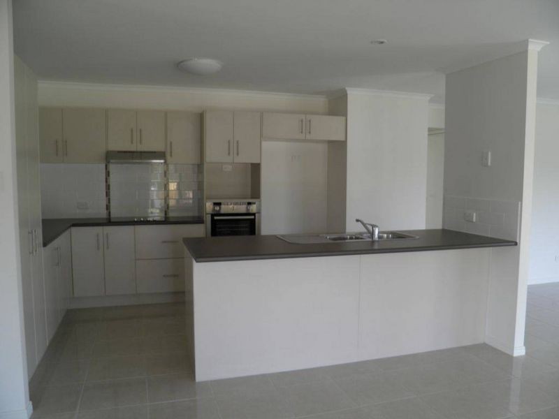 17 RICHARD STREET, Boyne Island QLD 4680