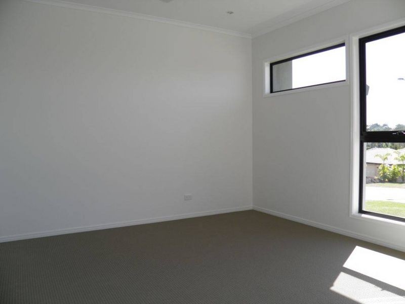 17 RICHARD STREET, Boyne Island QLD 4680
