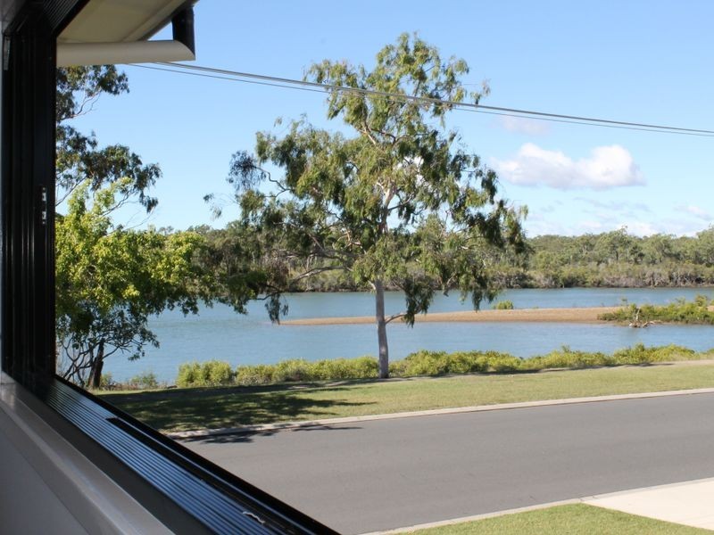 79 Tarcoola Drive, Boyne Island QLD 4680