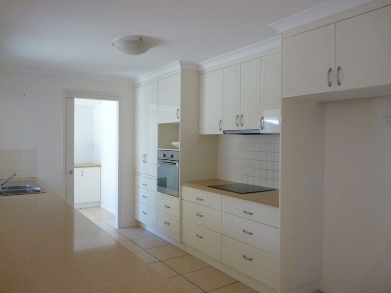 25 Longreach Court, Tannum Sands QLD 4680