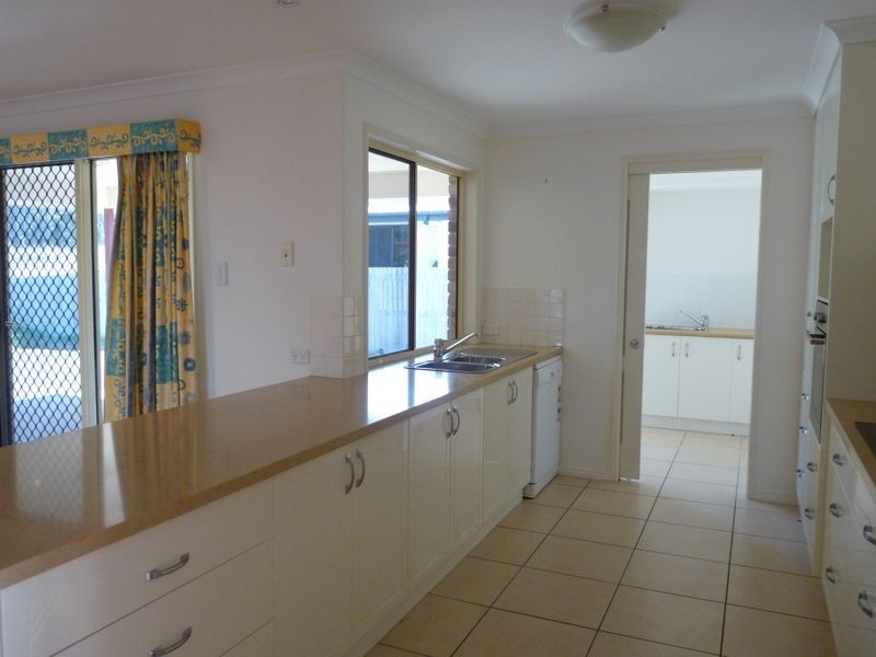 25 Longreach Court, Tannum Sands QLD 4680