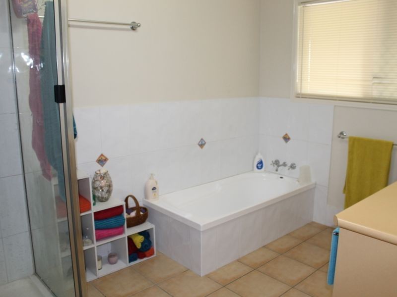 30 Dedekind  Avenue, Benaraby QLD 4680