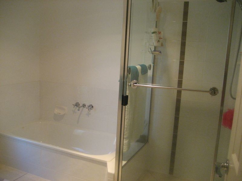 2 Sun Court, Calliope QLD 4680