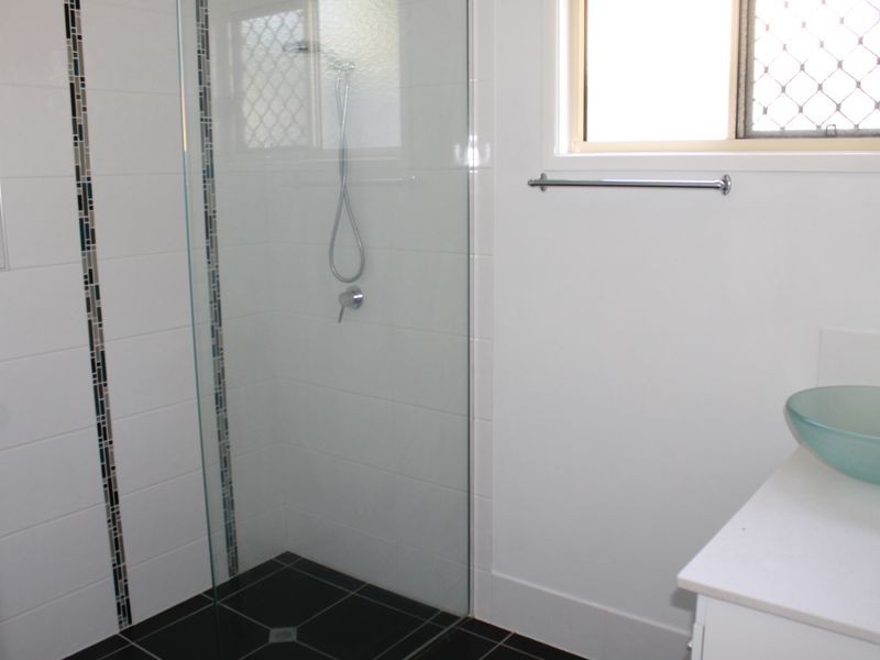 5B Pittsbay Crescent, Boyne Island QLD 4680