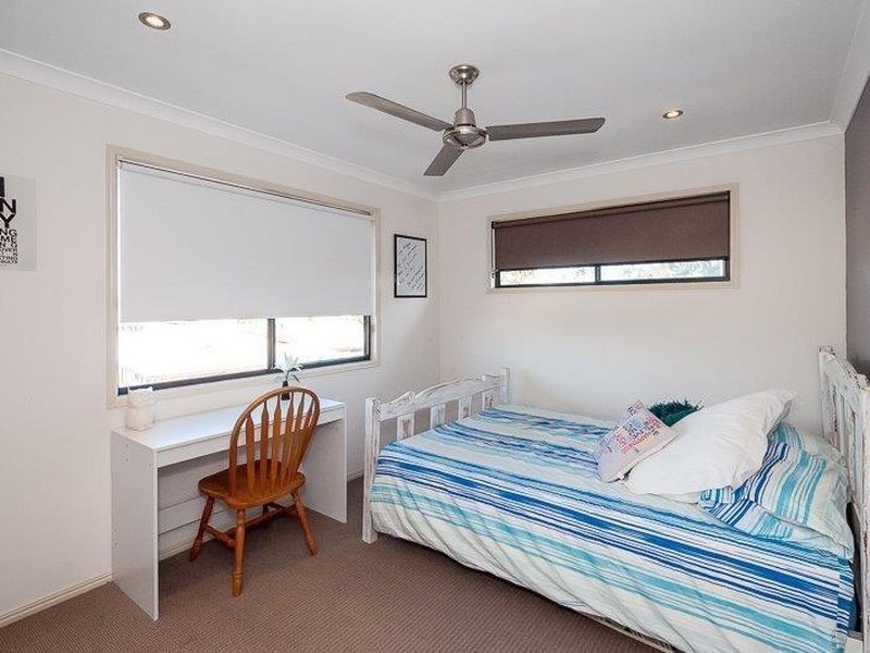 35 Lighthouse Drive, Boyne Island QLD 4680