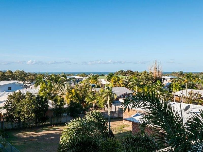 35 Lighthouse Drive, Boyne Island QLD 4680