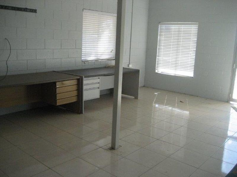 55767 Bruce Highway, Raglan QLD 4697