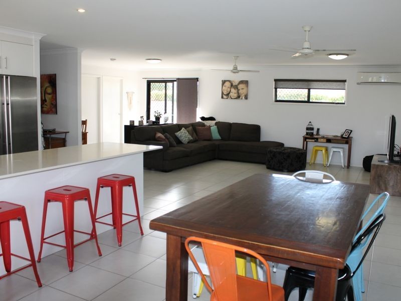 8 Hoddinott Close, Tannum Sands QLD 4680