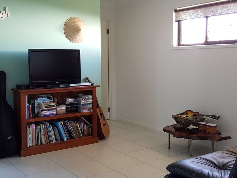 8 Hoddinott Close, Tannum Sands QLD 4680