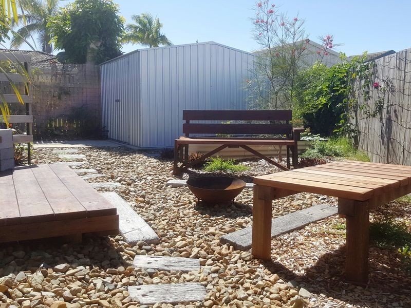 8 Hoddinott Close, Tannum Sands QLD 4680