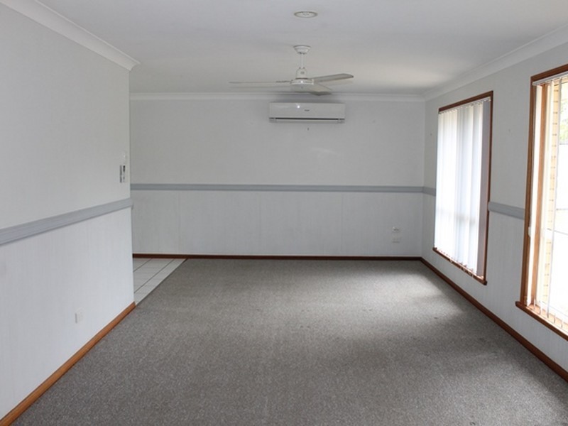 17 Curtis Avenue, Boyne Island QLD 4680