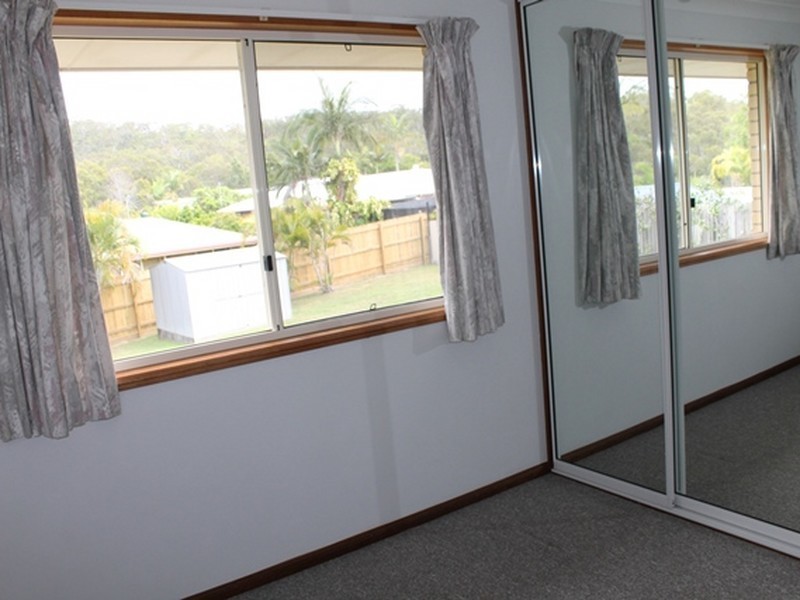 17 Curtis Avenue, Boyne Island QLD 4680