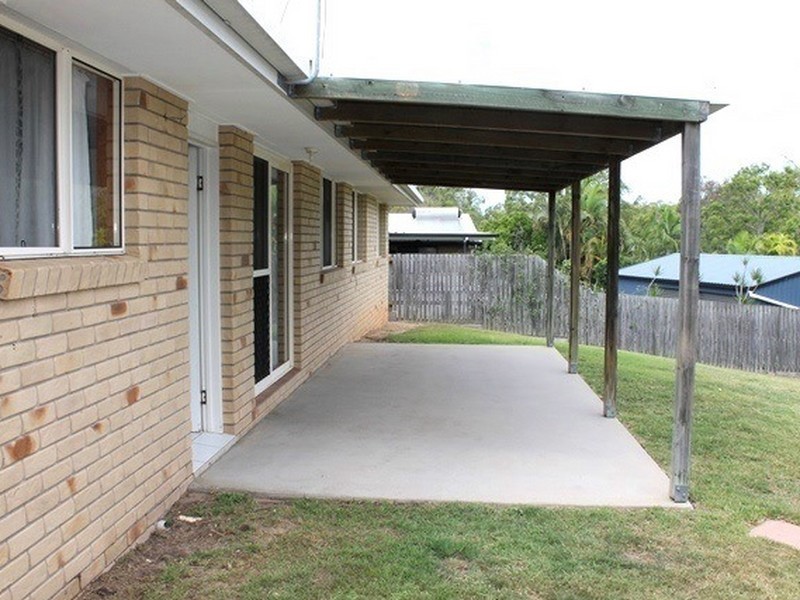 17 Curtis Avenue, Boyne Island QLD 4680