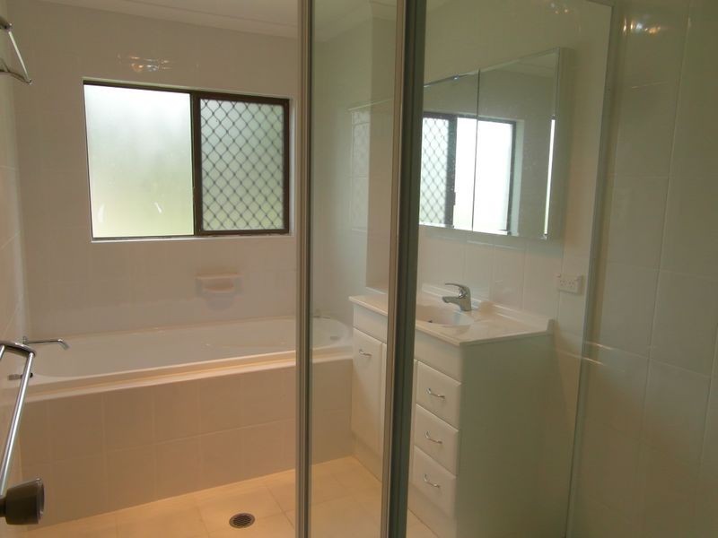 3 ALEXANDER STREET, Boyne Island QLD 4680