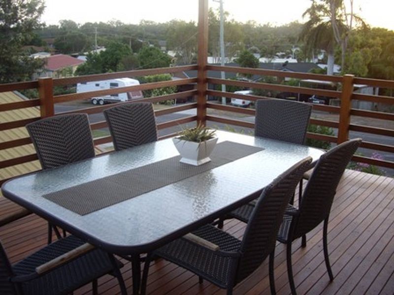 8 AMAROO STREET, Boyne Island QLD 4680