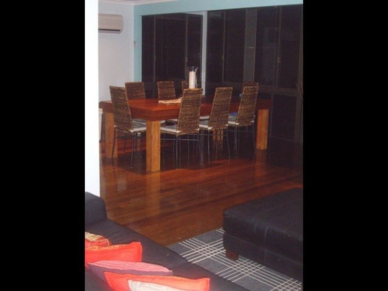 8 AMAROO STREET, Boyne Island QLD 4680