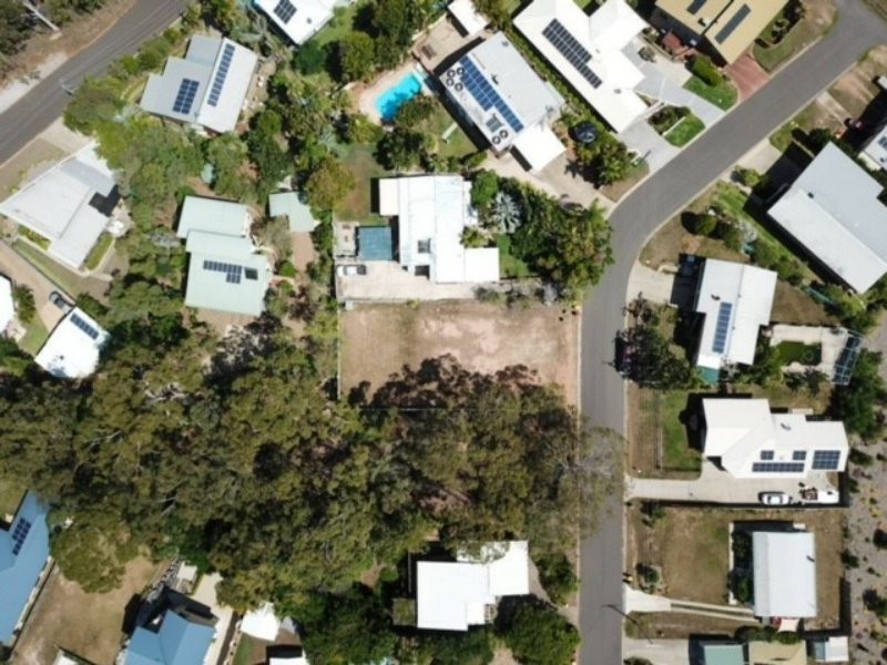 9 Alpine Avenue, Boyne Island QLD 4680
