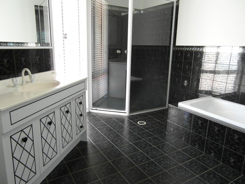 7 KEATING STREET, Tannum Sands QLD 4680