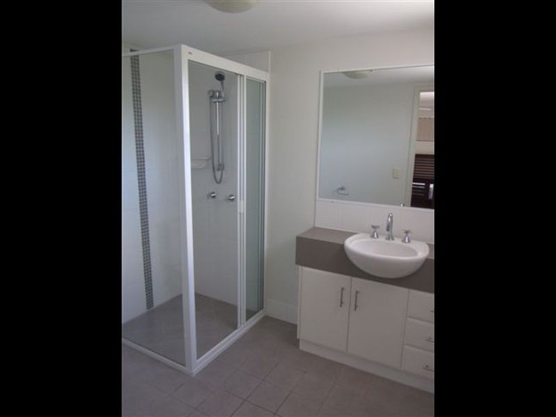 Unit 7/8A WYNDHAM AVENUE, Boyne Island QLD 4680