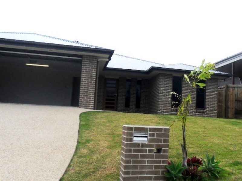 45 PRYDE STREET, Tannum Sands QLD 4680