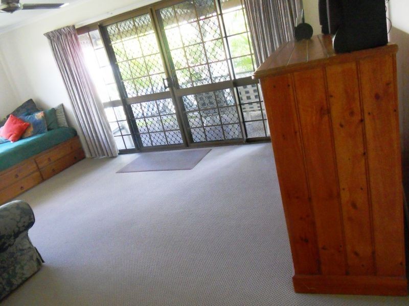 1 CRESWELL COURT, Tannum Sands QLD 4680