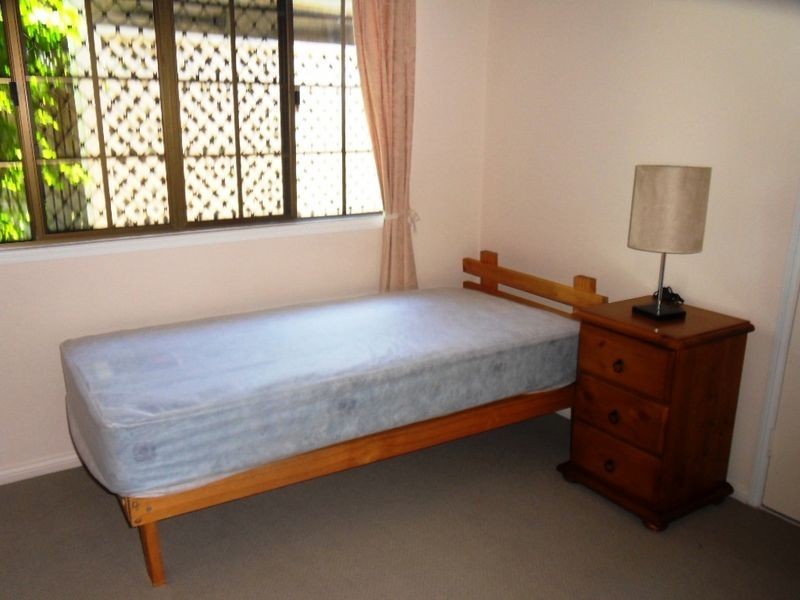 1 CRESWELL COURT, Tannum Sands QLD 4680