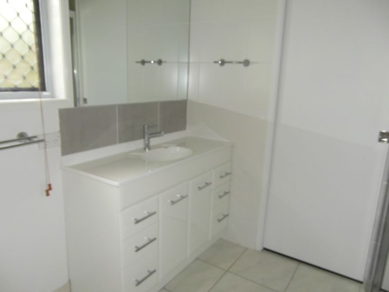 33 BRIN STREET, Boyne Island QLD 4680